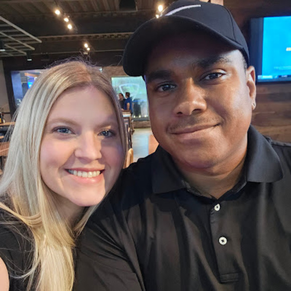 Meet your Posher, Leanne - Picture 1 of 1